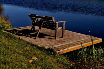 a bench on the lake