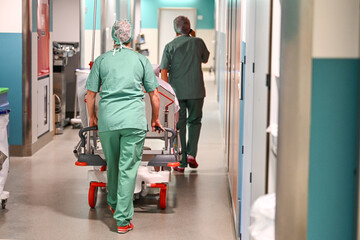 Hopital Clinique soin santé personnel 