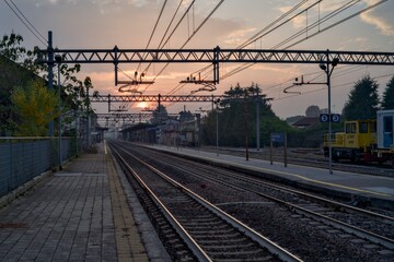 Fototapeta premium Camminare e fotografare la bellezza italiana nelle sue parti più affascinanti e nascoste 