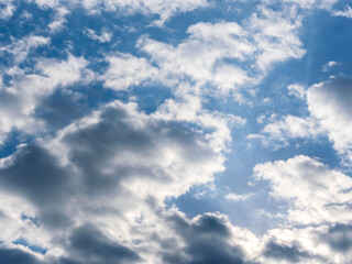 秋雨の日のわずかな晴れ間から光さす14