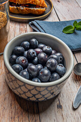 This little joy of nature offers a perfect combination of sweet and slightly tart flavor, with a juicy texture and vibrant color that invites you to bite into them