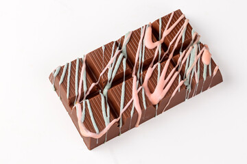 Trend Dubai chocolate with pistachio paste and kataifi dough.