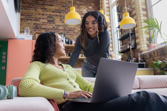 Students using artificial intelligence for their college school work at home