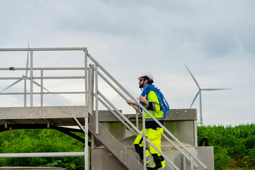 Wind turbine engineers focus on plan review work. in further maintenance.