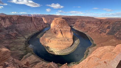 Horseshoe bend in southern Utah desert
