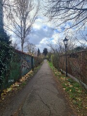 Spaziergang durch das schöne Böhmisch - Rixdorf - Viertel in Berlin Neukölln, Deutschland