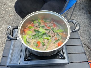 noddle in a pot