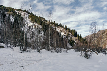 cold winter weather in the mountains