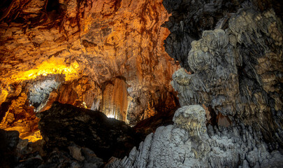 Exploring the stunning formations of Grutas de Cacahuamilpa National Park at sunset