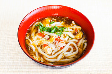 温かいカニ玉うどん