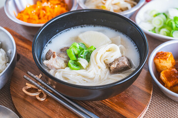 ソルロンタン　素麺入り