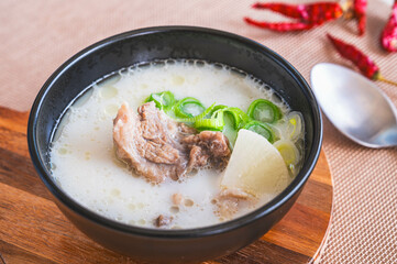 韓国料理　ソルロンタン