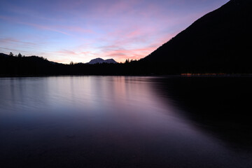 Blick über den morgendlichen Hintersee