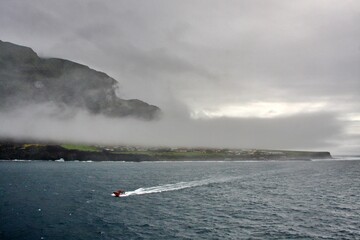 Insel Tristan da Cunha unter Wolkendecke