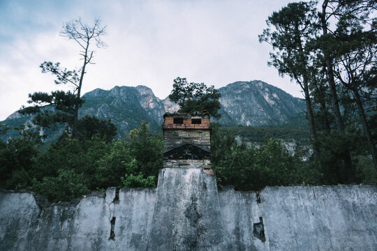 Ruinas abandonadas, casa del general en chipinque San Pedro Garza Garcia