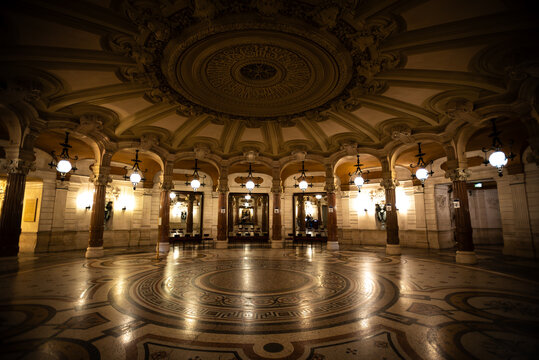 The Rotonde des Abonn&eacute;s in Op&eacute;ra Garnier - Paris, France