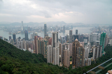 Obraz premium Hong Kong, Hong Kong, China - 11.17.2024 - view over Hong Kong harbour from the Peak