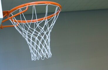 Basket ball nett in the sportshall. 