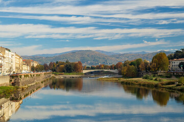 Obraz premium autumn in the river