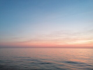 Fototapeta premium Dusk on shore water