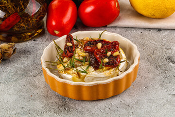 Baked camembert cheese with honey