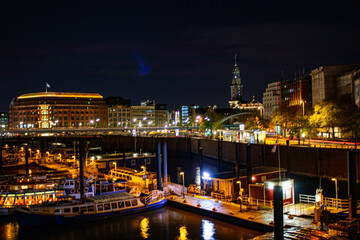 Fototapeta premium Hamburg at night, view of the night port in Hamburg, Germany, night view