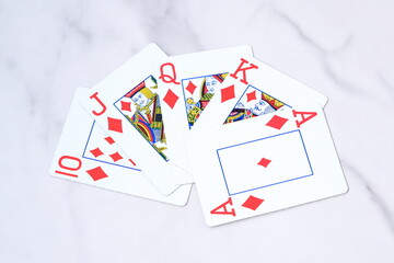 トランプのポーカーゲームで最強のカード、ロイヤルストレートフラッシュ
