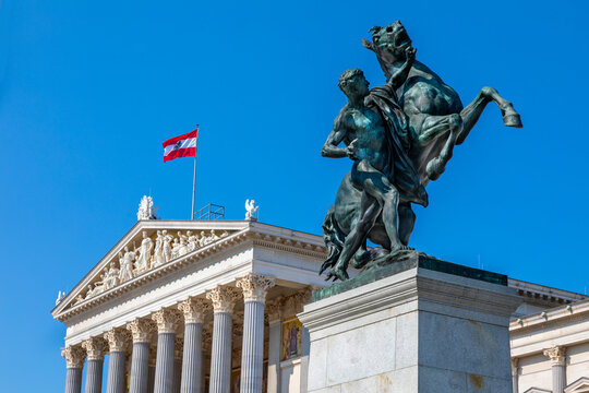 Equestrian statue, Austrian Parliament, UNESCO World Heritage Site, Vienna, Austria