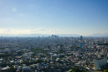 Naklejka premium 快晴の東山タワーから見下ろした名古屋市の都市風景
