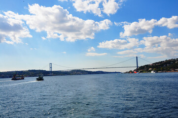 Fototapeta premium Bosporus Bridge (15 July Martyrs Bridge) in Istanbul, Turkey