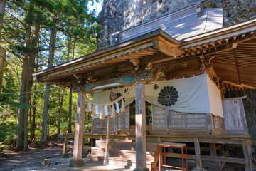 群馬県甘楽郡 妙義山、中之嶽神社 拝殿