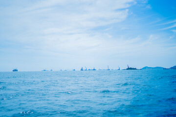 Obraz premium Summer, beach, sea, travel, vacation, sunlight, sky, water Koh.Sichang 