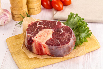 Raw beef ossobuco for roast