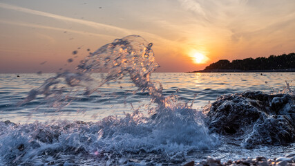 morze z zachodzącym słońcem © jcamel