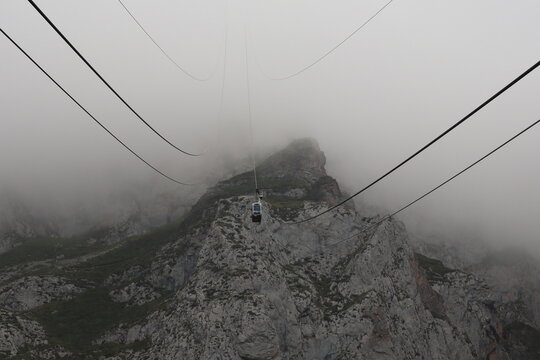 Teleférico en Picos de Europa.