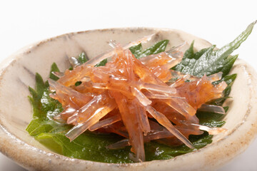 梅水晶（サメ軟骨　梅肉あえ）