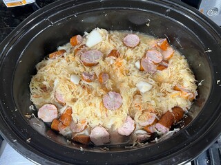 Slow Cooker Sausage and Sauerkraut with Onions and Carrots