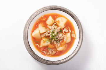 豚肉とじゃがいもの　トマトスープ