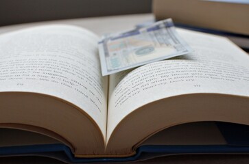 Obraz premium open book on a table