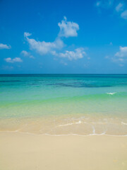 Horizon beautiful photography landscape summer season vertical view tropical sea beach white sand clean blue sky background calm nature ocean wave water travel holiday at samae san island sun day time
