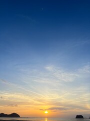 Obraz premium Sea, sky and sunset