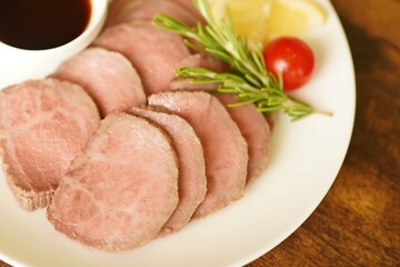 黒毛和牛極上ローストビーフ