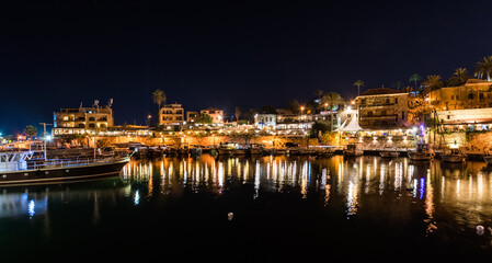 Obraz premium pheonician roman port of byblos at night, Lebanon