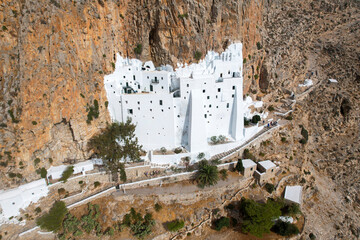 Panagia Chozoviotiss, Felsenkloster auf der griechischen Kykladen Insel Amorgos, zweitälteste Kloster Griechenlands, Amorgos, Griechenland, Europa