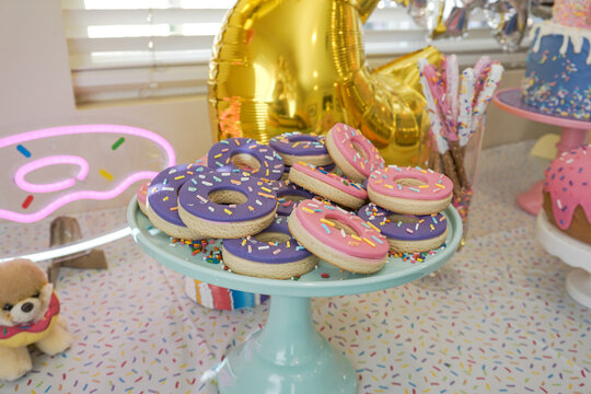 Donut party theme, donut party cookies, donut party table