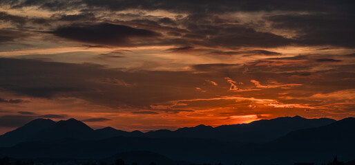 Spectacular photographs of sunsets in Molise 1124