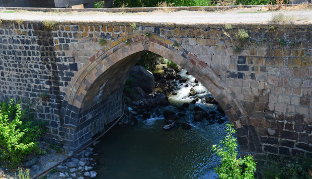 Hatun Bridge, located in Malazgirt, Mus, Turkey, was built during the Seljuk period.