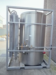 small cryogenic tank for liquid nitrogen