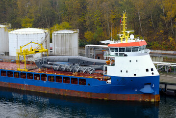 Breakbulk Form Heavy-Lift Out-Of-Gauge Cargo Shipping