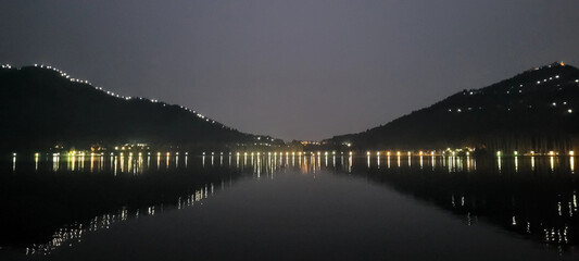 Fototapeta premium night at the lake